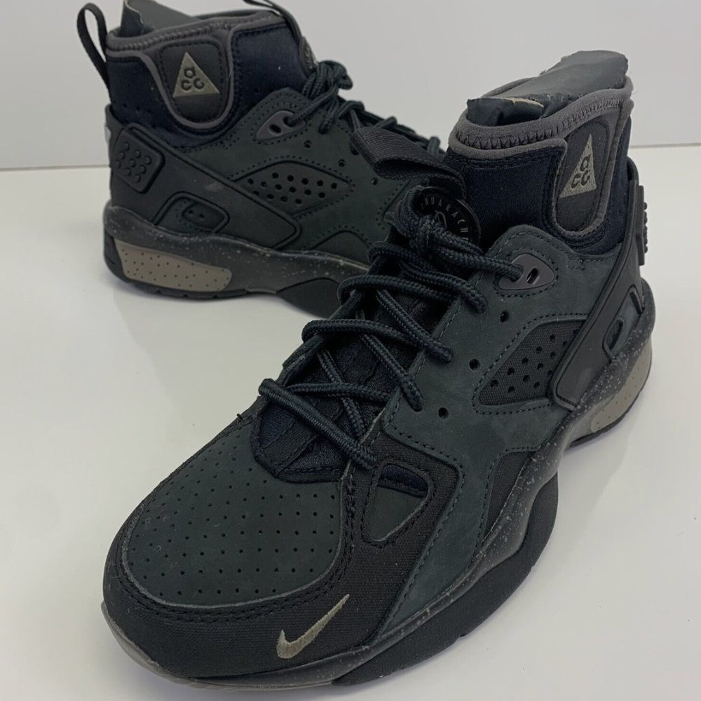 Acg Mowab Size 7 Mens/9 Womens
